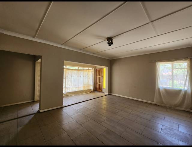 3 BEDROOM HOUSE FOR SALE IN THREE RIVERS